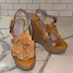 Vera Wang Women's Tan Wedge Sandals